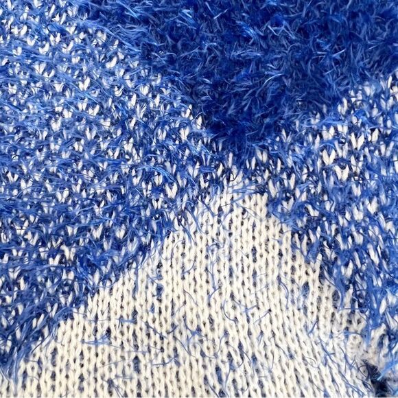 Fever Harlequin Diamond Super Soft Cozy Fuzzy Eyelash Sweater Blue/White NWOT - Picture 8 of 9